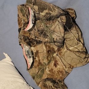 RUSSELL OUTDOORS womens camo t-shirts size large